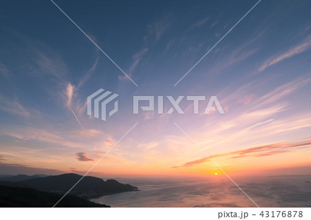 [愛知県]　夕陽　夕焼け　水平線 43176878