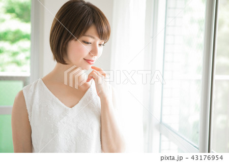 女性　ビューティーイメージ　 43176954