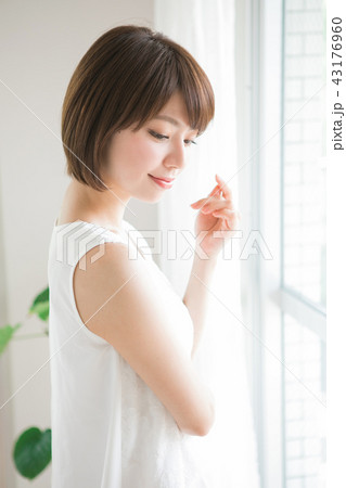 女性　ビューティーイメージ　 43176960