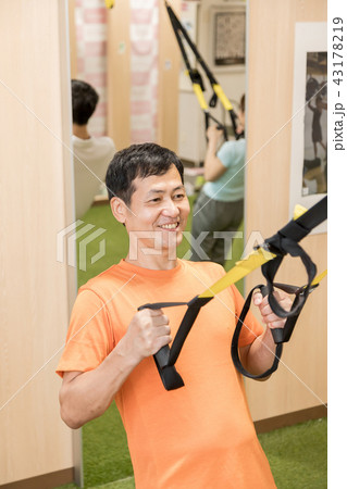 フィットネス　ファンクショナルトレーナー 43178219