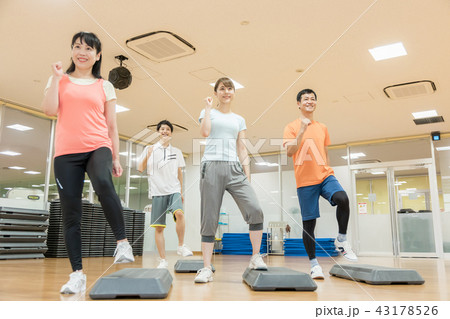 フィットネス　スタジオ 43178526