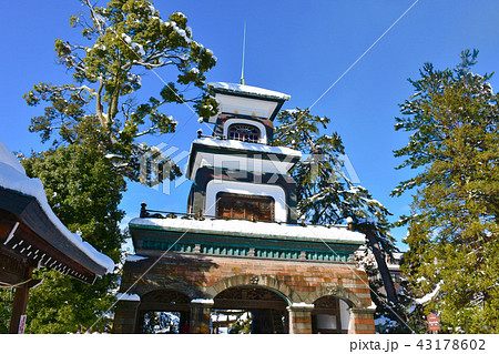尾山神社 神門 雪景色　金沢 43178602