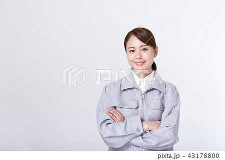 ビジネスウーマン（作業着） 43178800