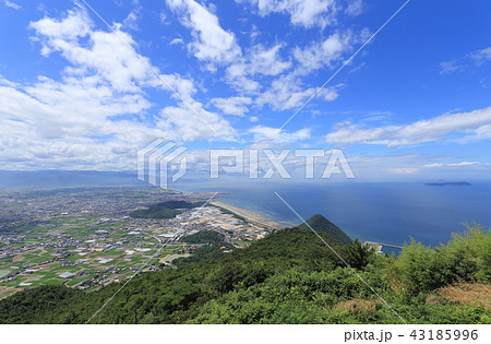 稲積山から観音寺市、燧灘、伊吹島を見る 43185996