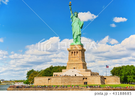 Statue of Liberty (Liberty Enlightening the world) 43188685