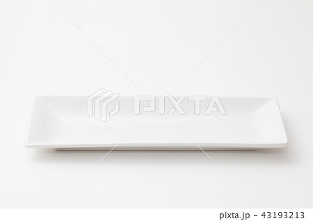 白い陶器の皿 白い陶器の皿 43193213