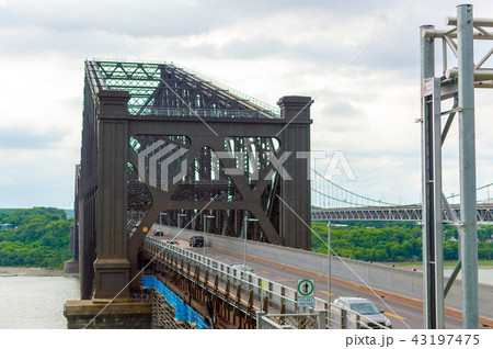 Quebec city bridge in Quebec city, Canada Quebec city bridge in Quebec city, Canada 43197475