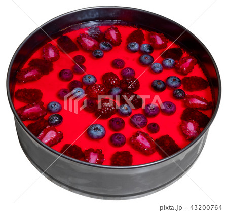 Cheesecake with wild berries 43200764