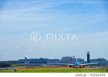 成田空港　飛行機 43202484