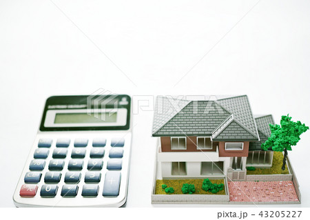 家と電卓 43205227