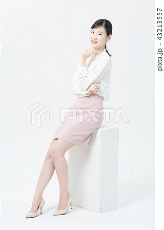 女性 会社員 女 43213557