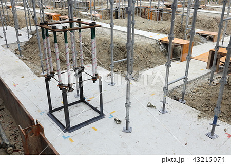 アンカーボルト設置 43215074
