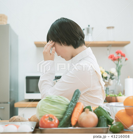 Housework Housework 43216008