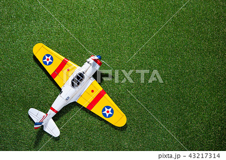 軽飛行機 ヌキ 切り抜き 43217314