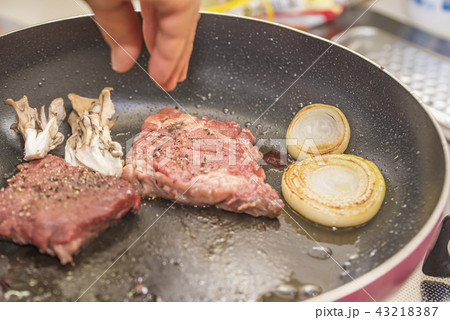 【ステーキ】 43218387