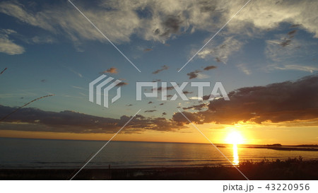 能登半島　石川県羽咋郡志賀町の夕日1 43220956