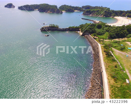 松島の海岸線〜ドローンで空撮(宮城県東松島市宮戸字樫木山) 松島の海岸線〜ドローンで空撮(宮城県東松島市宮戸字樫木山) 43222396