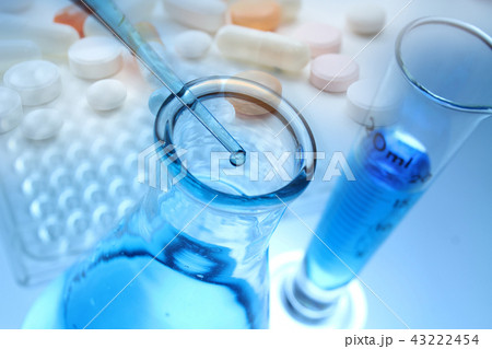 新薬の開発 43222454