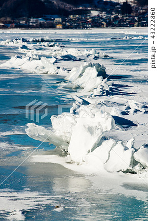 長野 諏訪湖 御神渡り 43222860