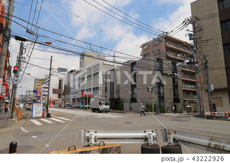 川崎市多摩区の登戸郵便局北側交差点から北東(東京)方面  43222926