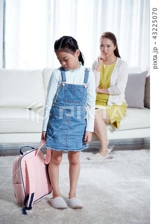 韓国人 ママ 母 43225070