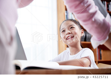 韓国人 女性 女 43225711