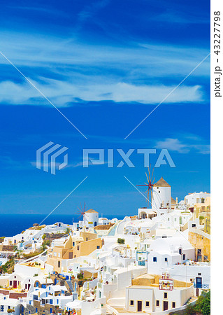 View of Oia the most beautiful village of Santorini island. 43227798