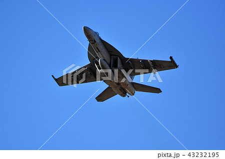 アメリカ海軍のF/A-18戦闘攻撃機 アメリカ海軍のF/A-18戦闘攻撃機 43232195