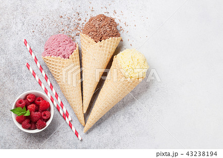 Ice cream with berries Ice cream with berries 43238194