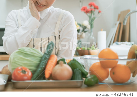 Housework Housework 43246541