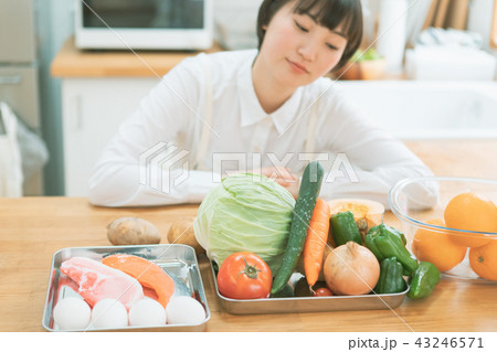 Housework Housework 43246571