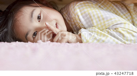 女の子　ポートレート 43247718