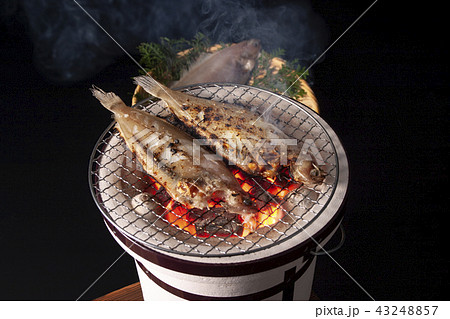 柳カレイの炭火焼の写真素材