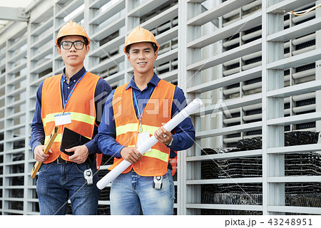 Factory engineers 43248951