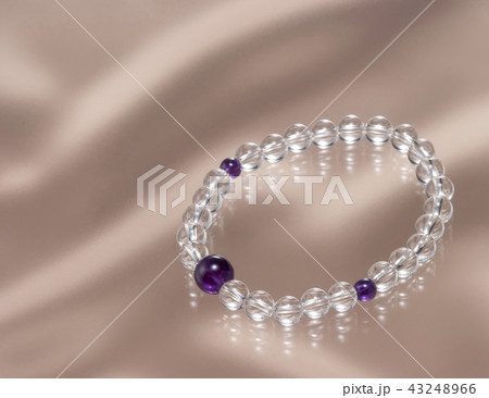 アメジストと水晶のブレスレット 43248966
