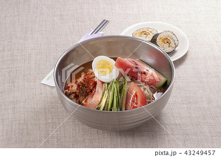 韓国冷麺 韓国冷麺 43249457