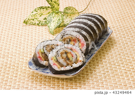 海苔巻き 43249464
