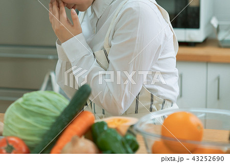 Housework Housework 43252690