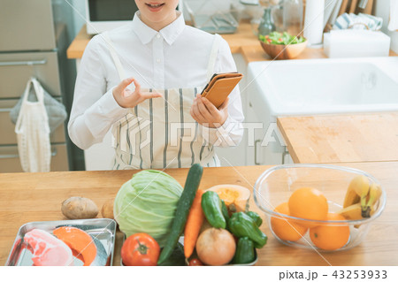 Housework Housework 43253933