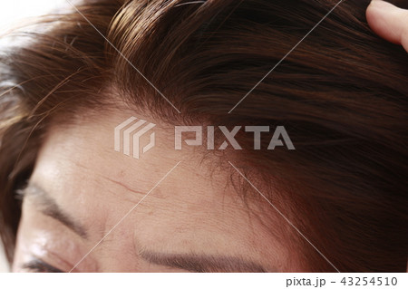 ヘアケア女性 43254510