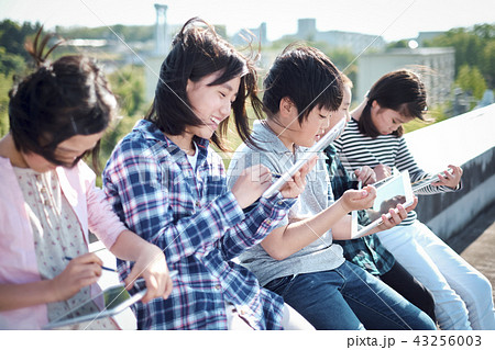 IT教育　イメージ　写生 43256003