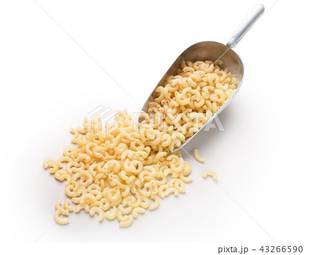 Scoop of healthy gluten free pasta, isolated 43266590