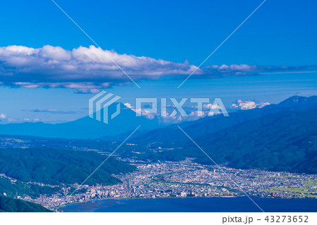 （長野県）夏の高ボッチ高原から眺める富士山 43273652