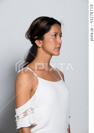 Asian Woman before make up hair style. no retouch Asian Woman before make up hair style. no retouch 43276719