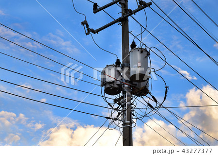 変圧器 電柱 電気 43277377