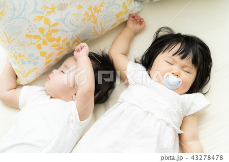 赤ちゃん 43278478