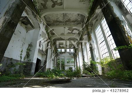 旧和賀川水力発電所跡　内部　1階　正面 43278962