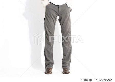 男性の足 43279592