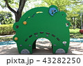 公園の遊具 43282250
