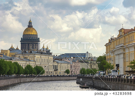 Saint Petersburg skyline at Saint Isaac, Russia Saint Petersburg skyline at Saint Isaac, Russia 43283698